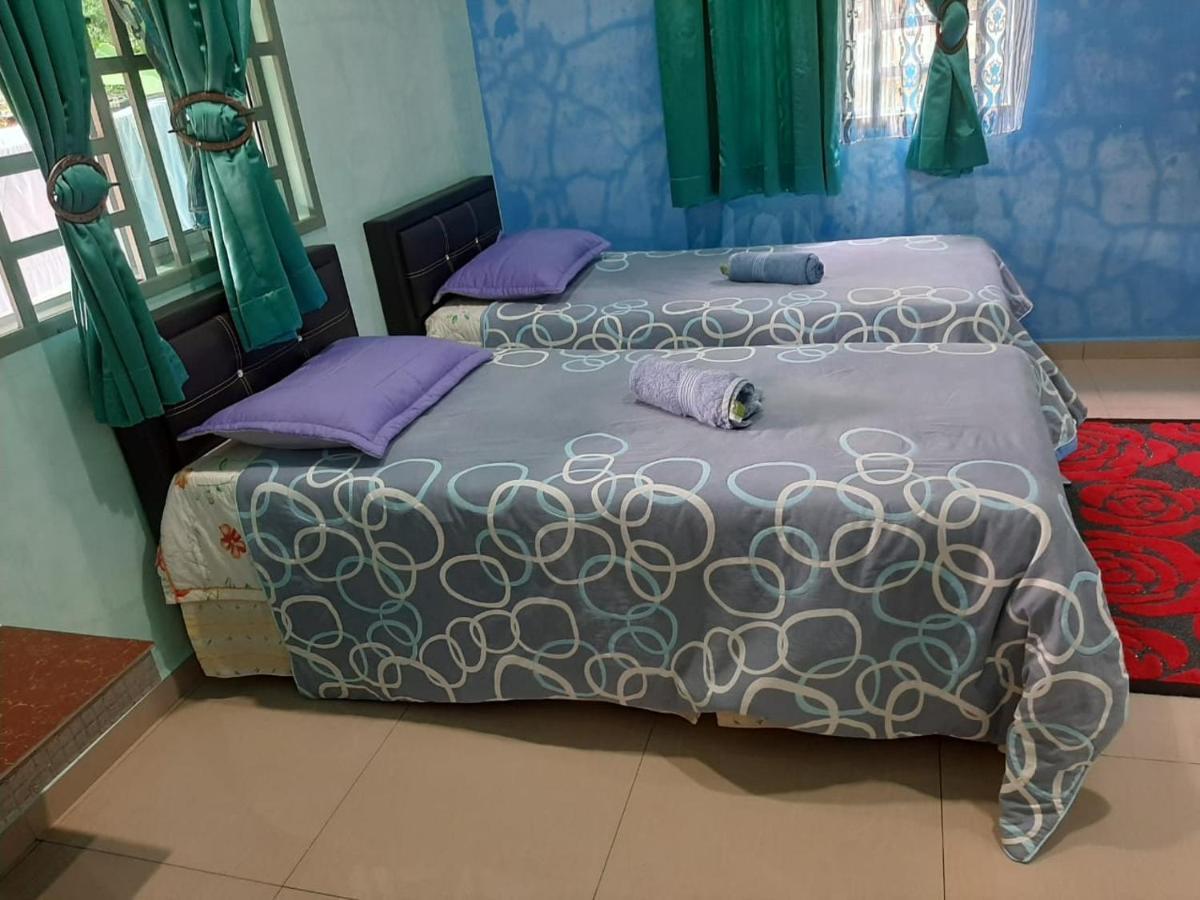 Twin Castle Homestay Kuala Pilah Esterno foto
