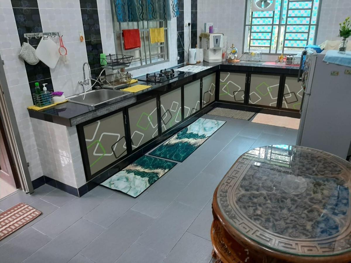 Twin Castle Homestay Kuala Pilah Esterno foto