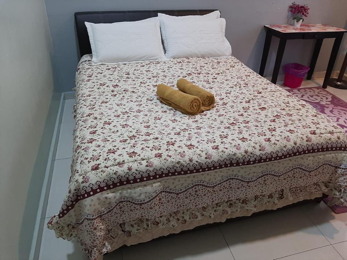 Twin Castle Homestay Kuala Pilah Esterno foto