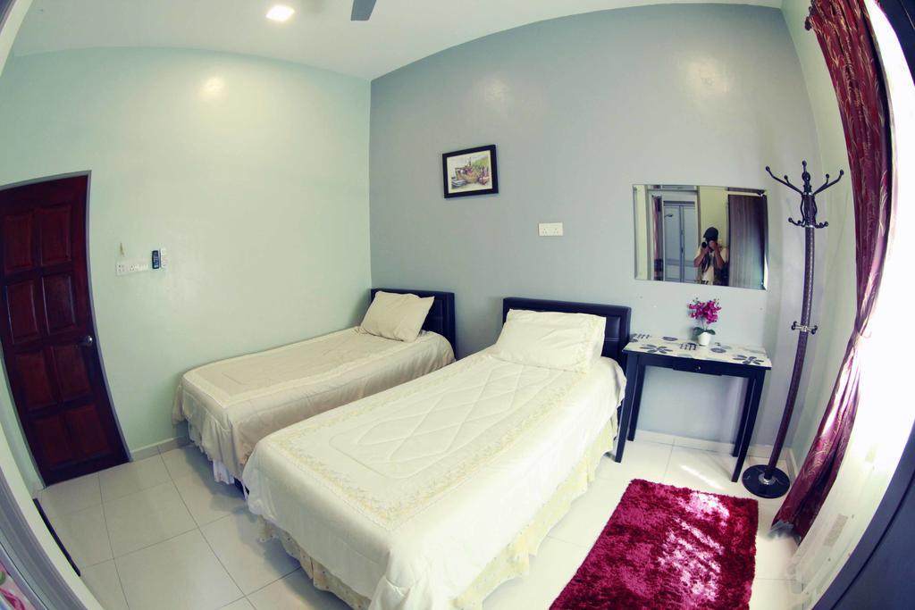 Twin Castle Homestay Kuala Pilah Esterno foto