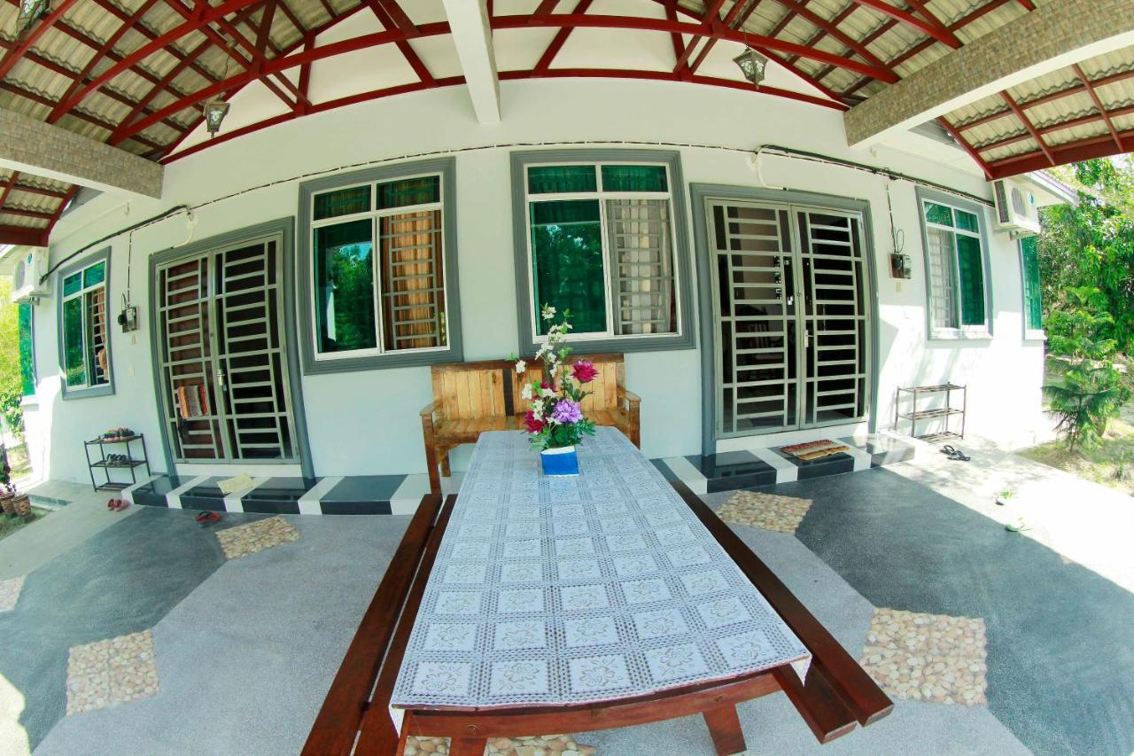Twin Castle Homestay Kuala Pilah Esterno foto